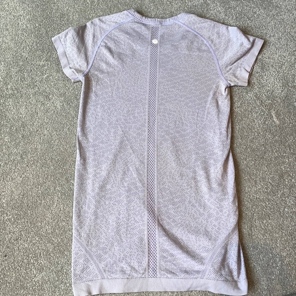 Lilac colored Lululemon top